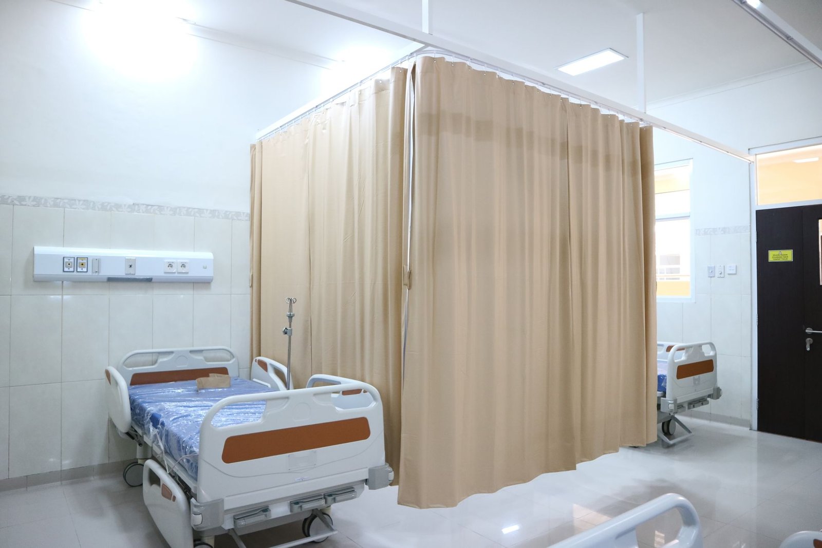 Healthcare facility photograph, view 5
